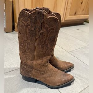 Women’s Justin Boots